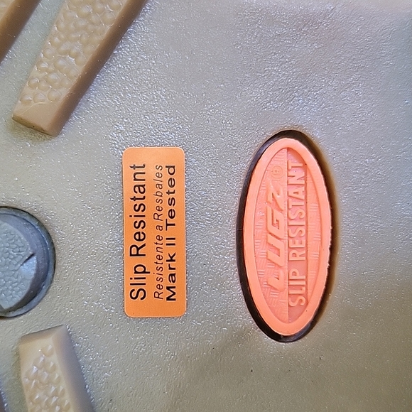 Lugz No Slip Mantle Mid Boots - Picture 6 of 8